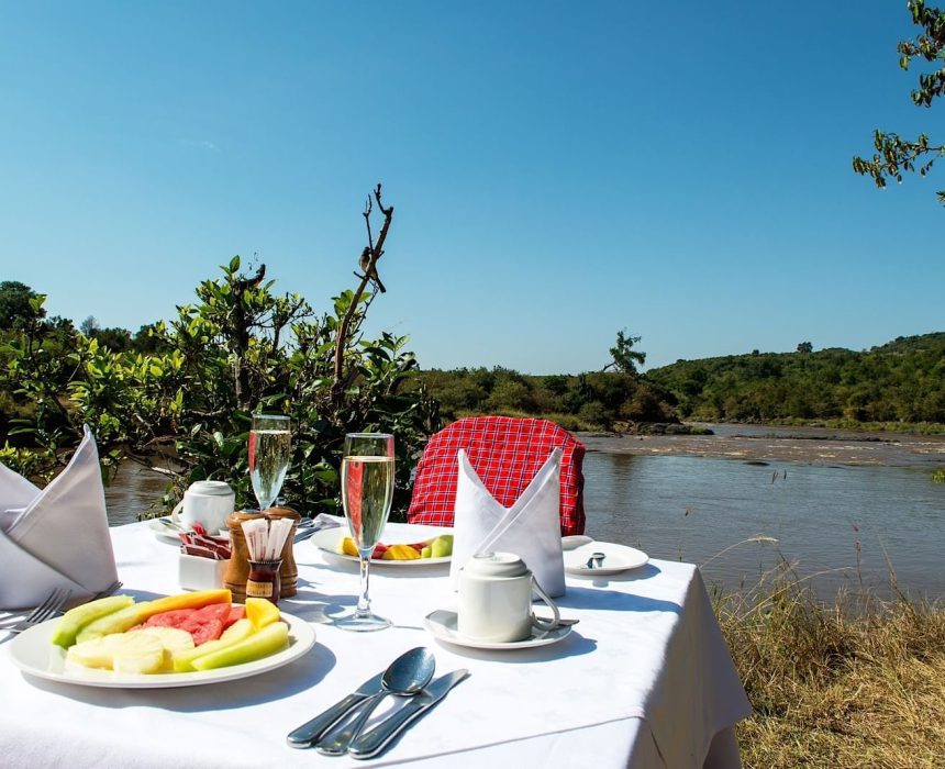 hippo-pool-breakfast-at-mara-serena-safari-lodge (1)